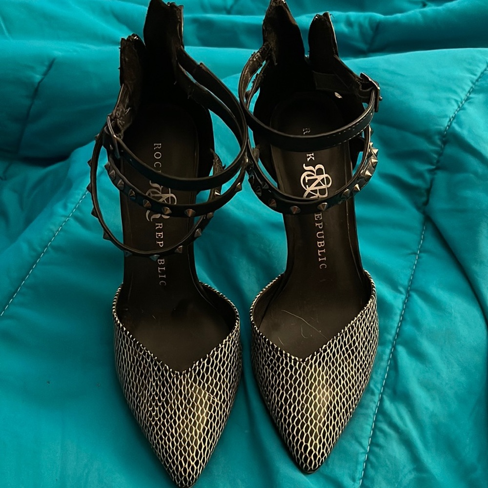 Like new heels, super cute